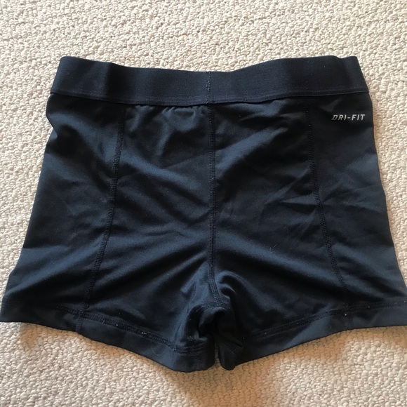 Nike Bike Shorts Small - Picture 2 of 3